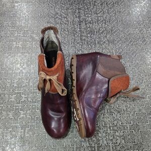 🐢 MERRELL Cinnamon Smooth Ankle Boots Size 10